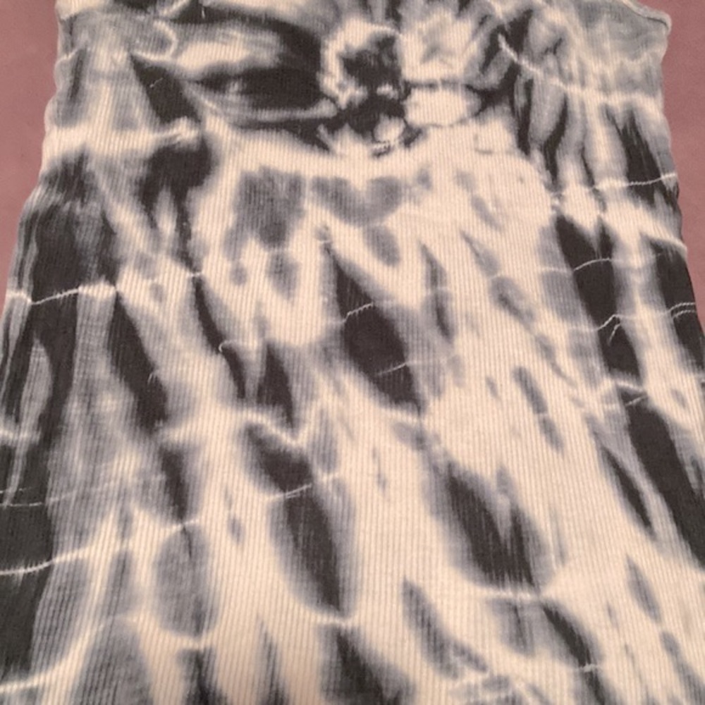Max Rave Tank Top - Picture 3 of 7